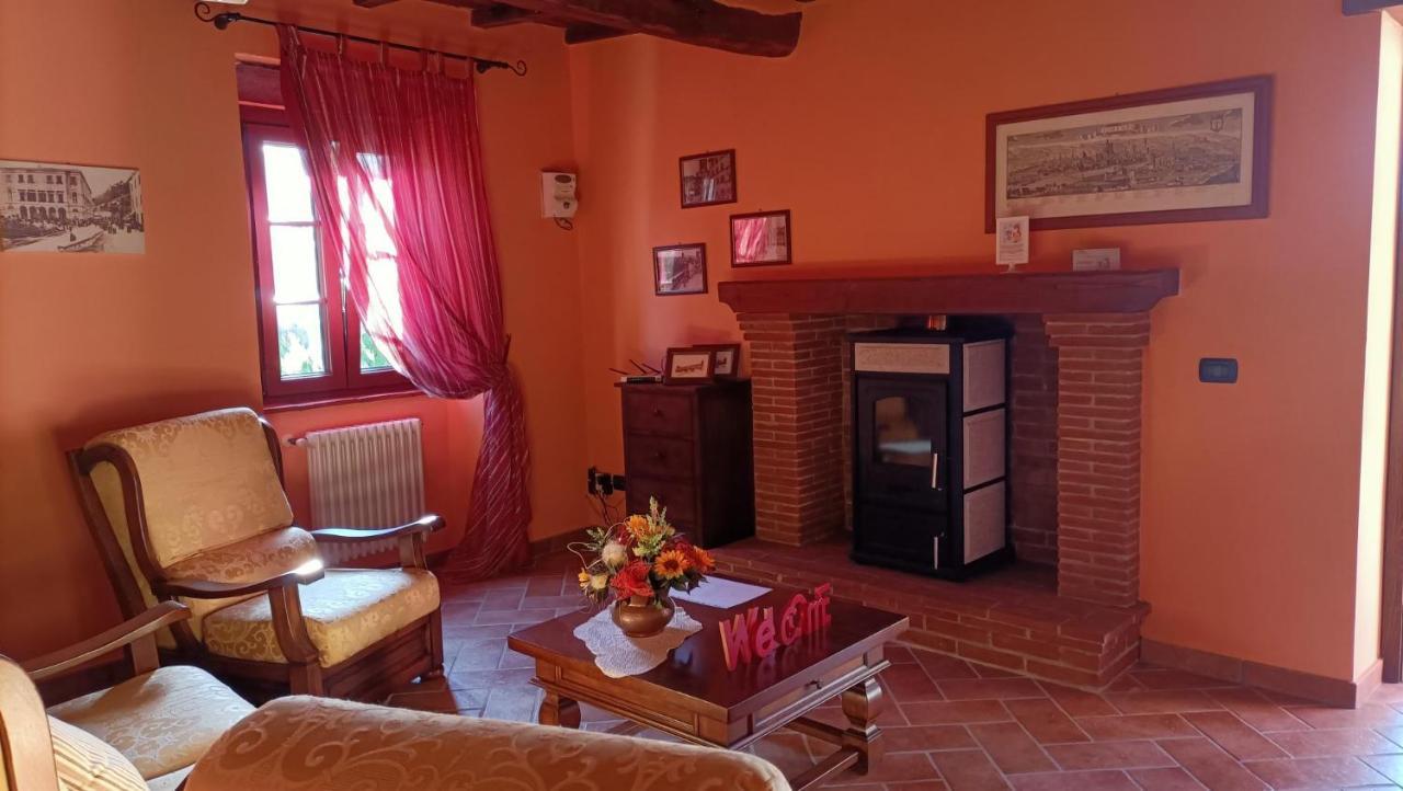 Bed and Breakfast La Collina Dei Franchi Camporgiano Экстерьер фото